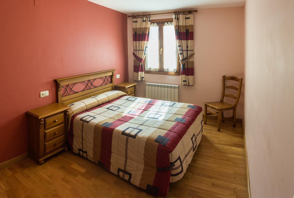 Apartment Casa Blas Gistain Ruang foto